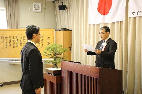 検定合格証授与の様子